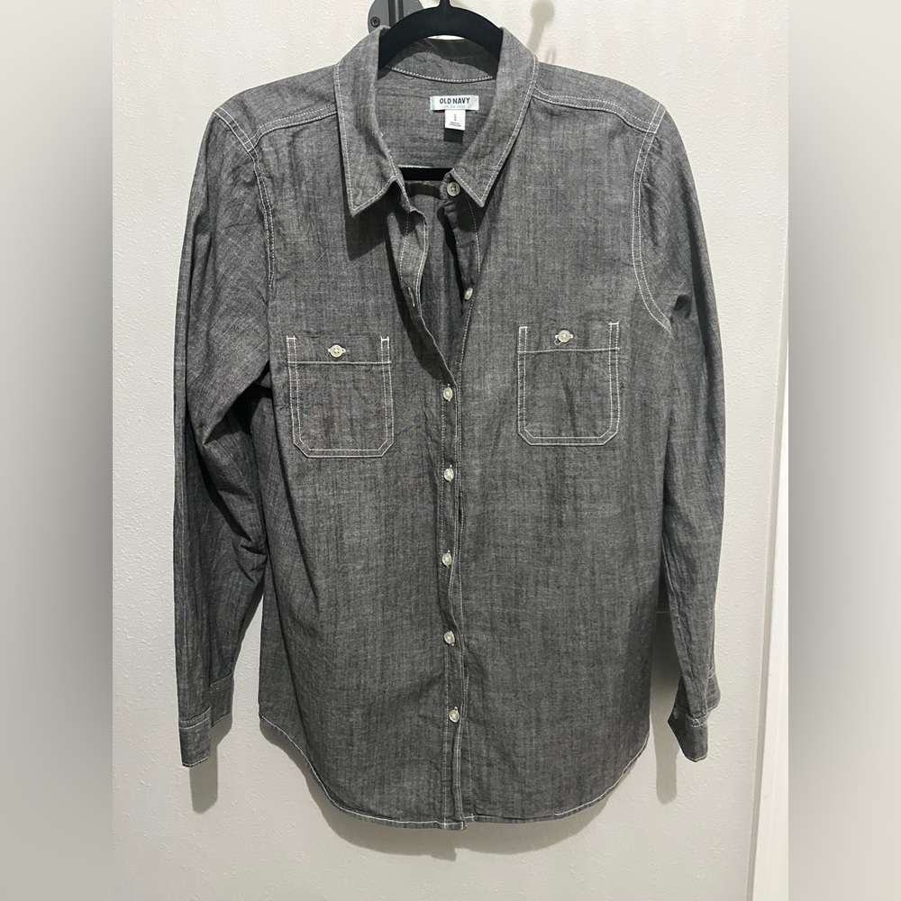 Old Navy Women’s Long Sleeve Button-Down Shirt
